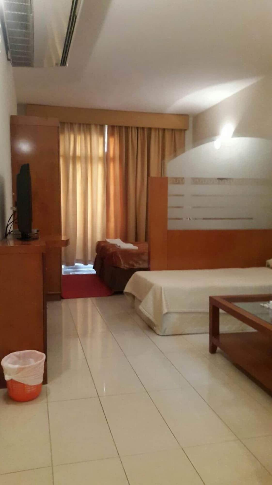 Al Raien Hotel Apartment Dubái Exterior foto