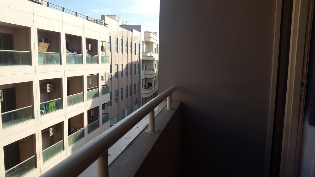 Al Raien Hotel Apartment Dubái Habitación foto